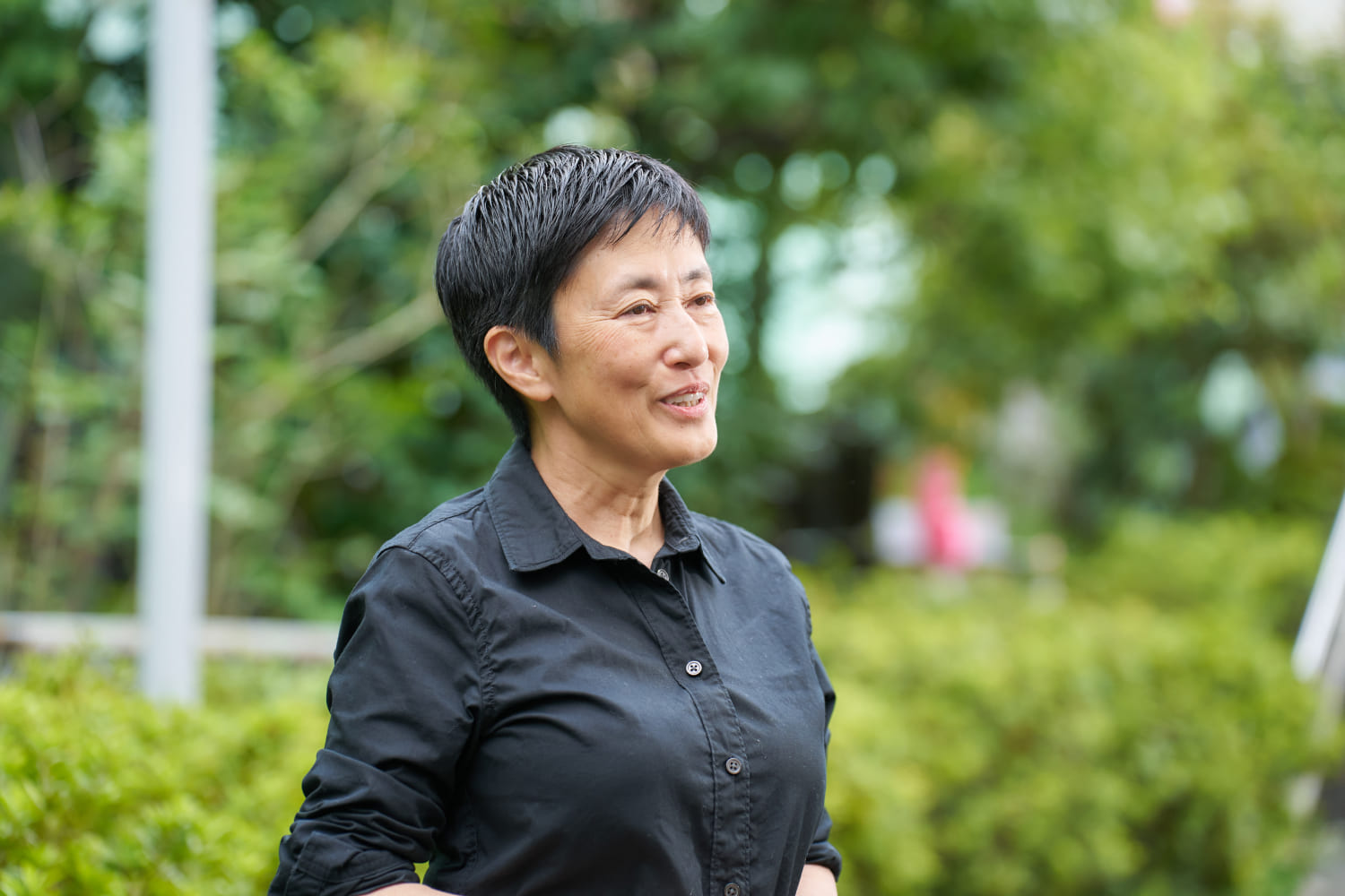 英語教育への想いを語るよこみぞさん